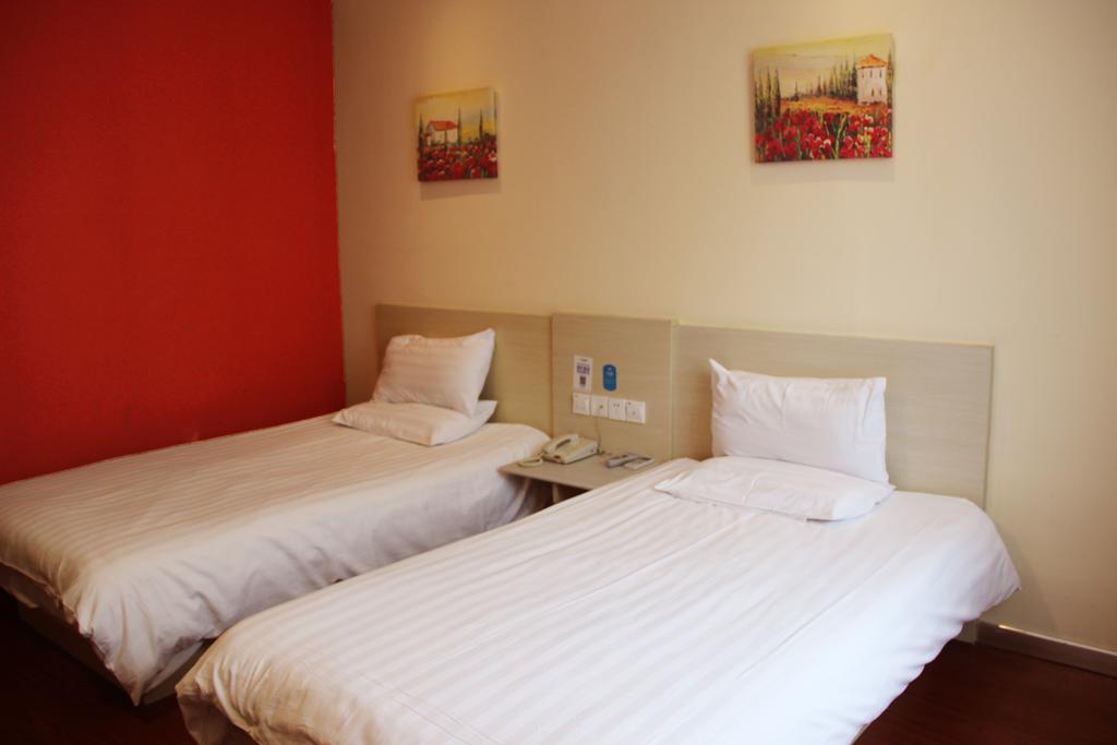 Hanting Hotel Chongqing North Railway Station Стая снимка